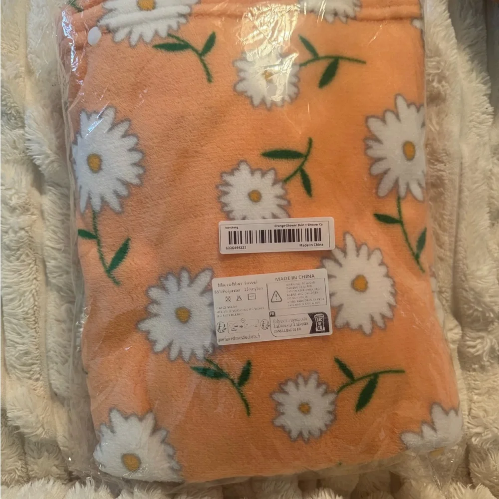 Floral Orange Women's shower wrap - Picture 2 of 3